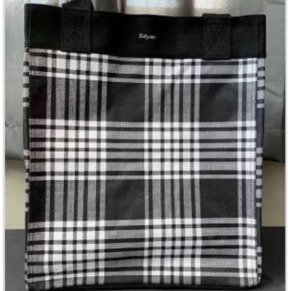 Thirty One Essential Storage Tote
